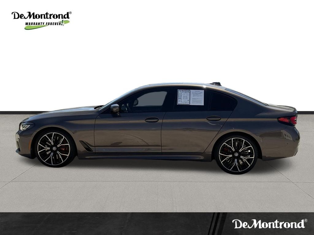 2023 BMW 5 Series M550i - Photo 8