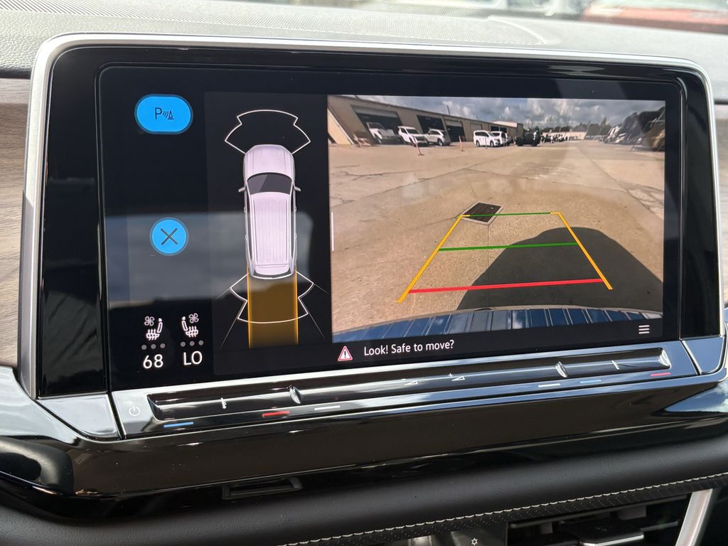 2024 Volkswagen Atlas SE w/Tech - Photo 19