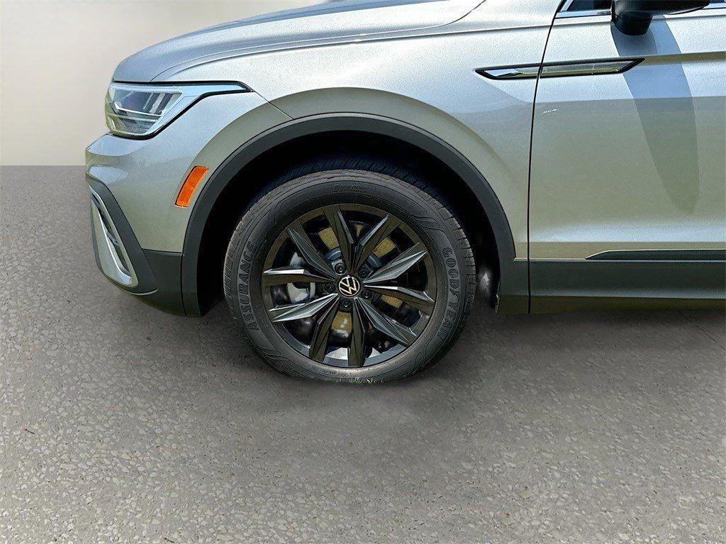 2024 Volkswagen Tiguan SE - Photo 35