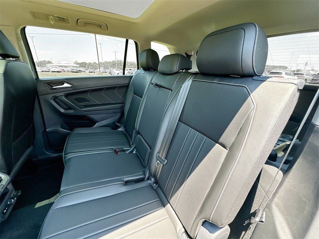 2024 Volkswagen Tiguan SE - Photo 26