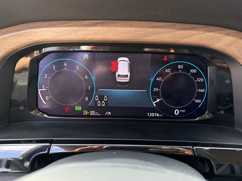 2024 Volkswagen Atlas SE w/Tech - Photo 17