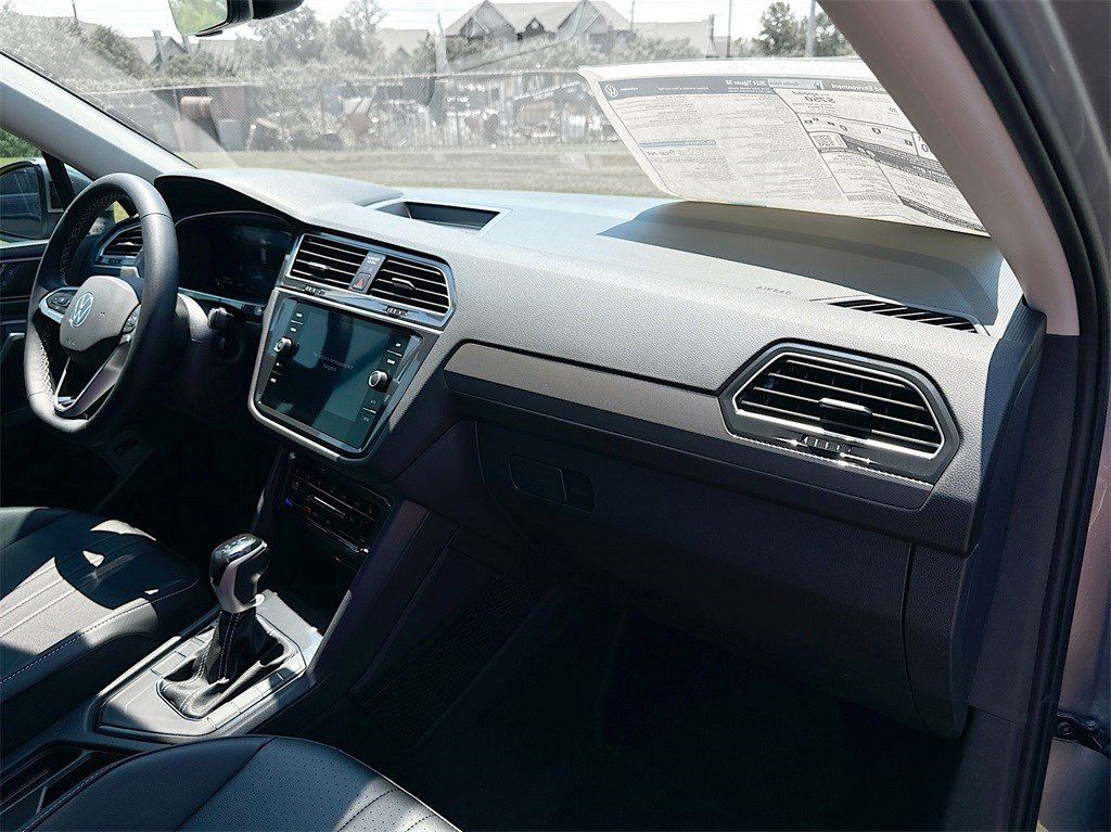 2024 Volkswagen Tiguan SE - Photo 33