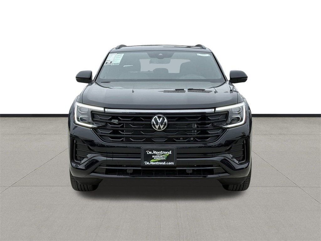 New 2026 Volkswagen Atlas Cross Sport 2.0T SEL R-Line Black SUV