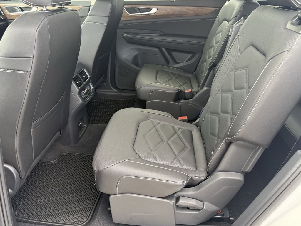 2026 Volkswagen Atlas SE w/Tech - Photo 24