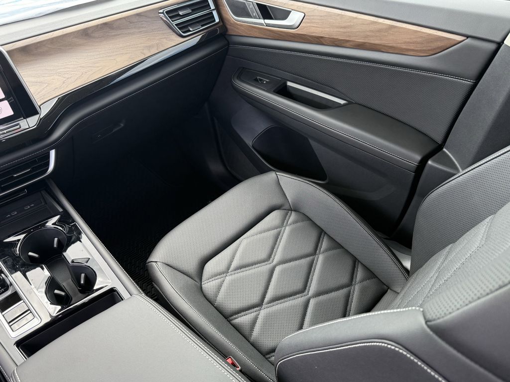 2026 Volkswagen Atlas SE w/Tech - Photo 28