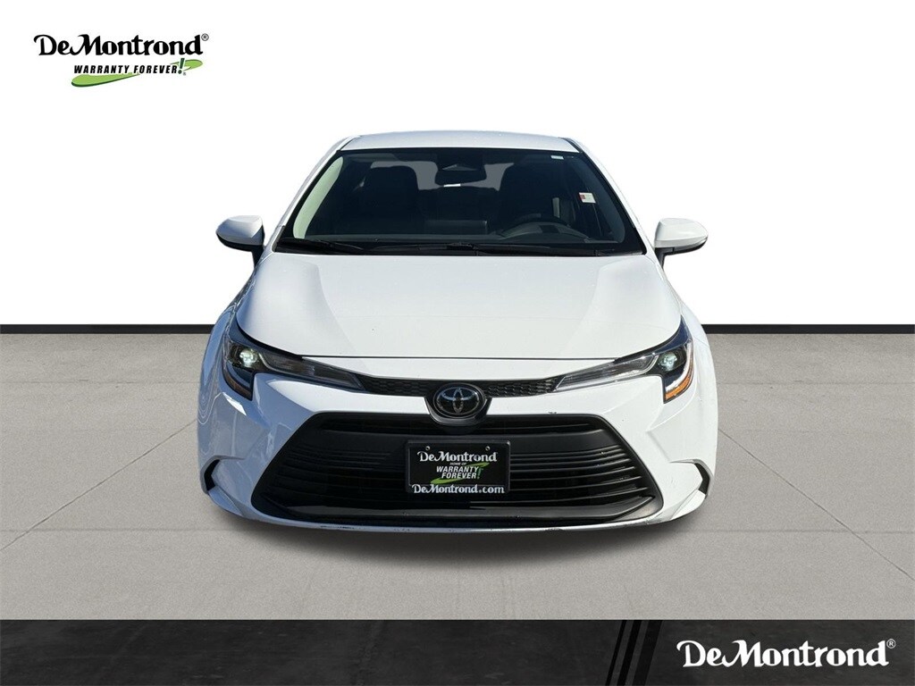 2024 Toyota Corolla LE photo 2