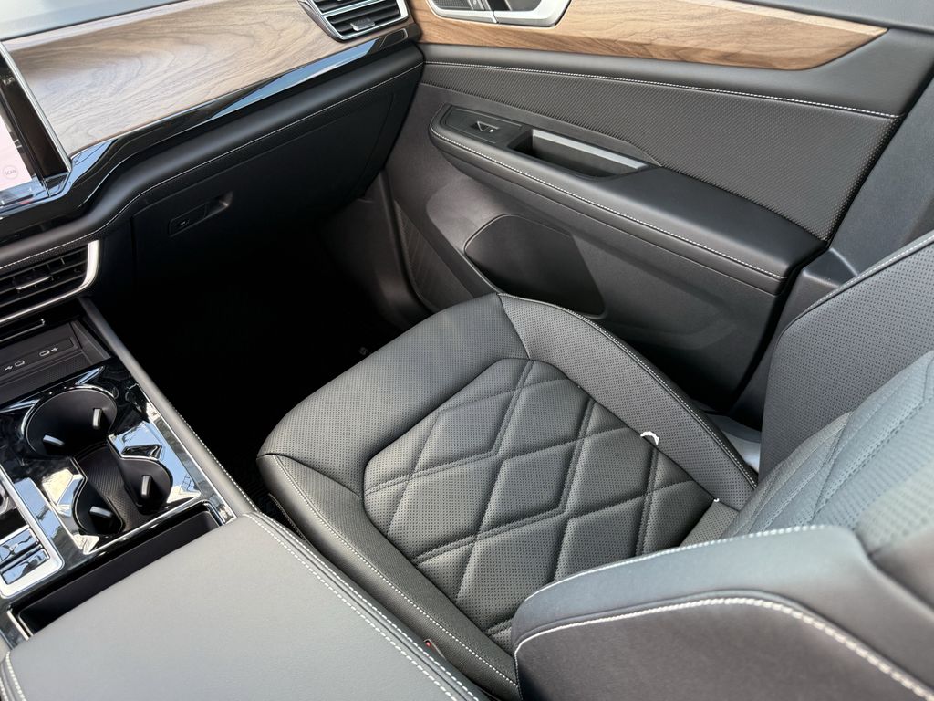2026 Volkswagen Atlas SE w/Tech - Photo 27