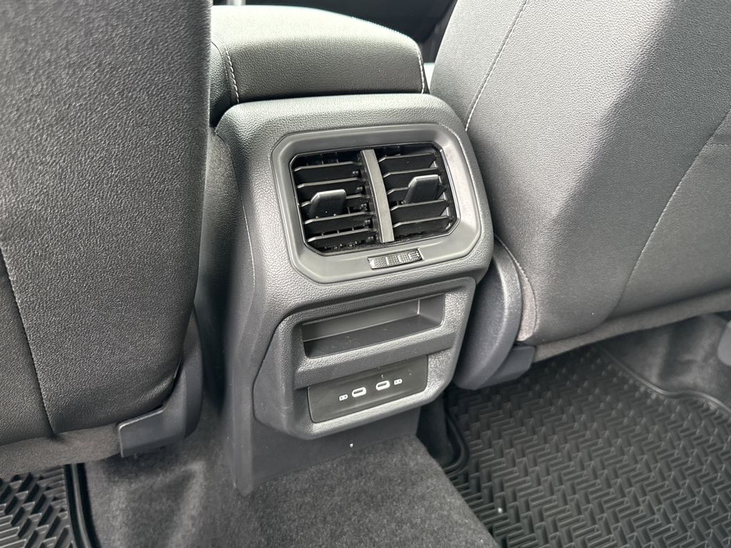 2026 Volkswagen Taos SEL - Photo 25
