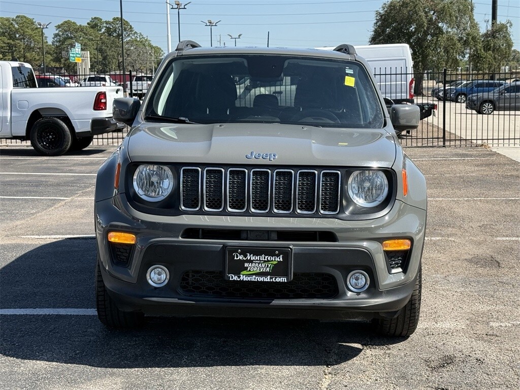 2019 Jeep Renegade Latitude photo 2