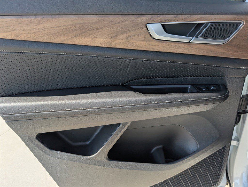 2026 Volkswagen Atlas SE - Photo 24