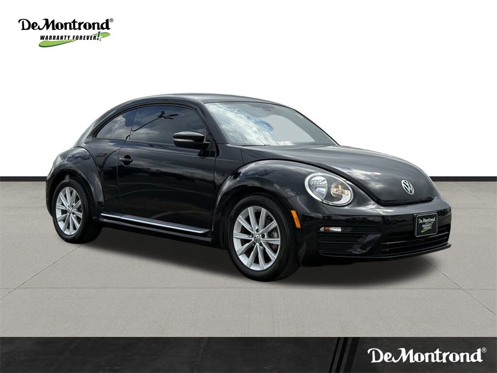 2018 Volkswagen Beetle S photo 3