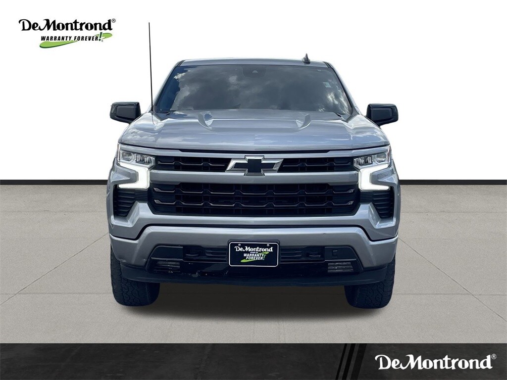 2024 Chevrolet Silverado 1500 RST photo 2