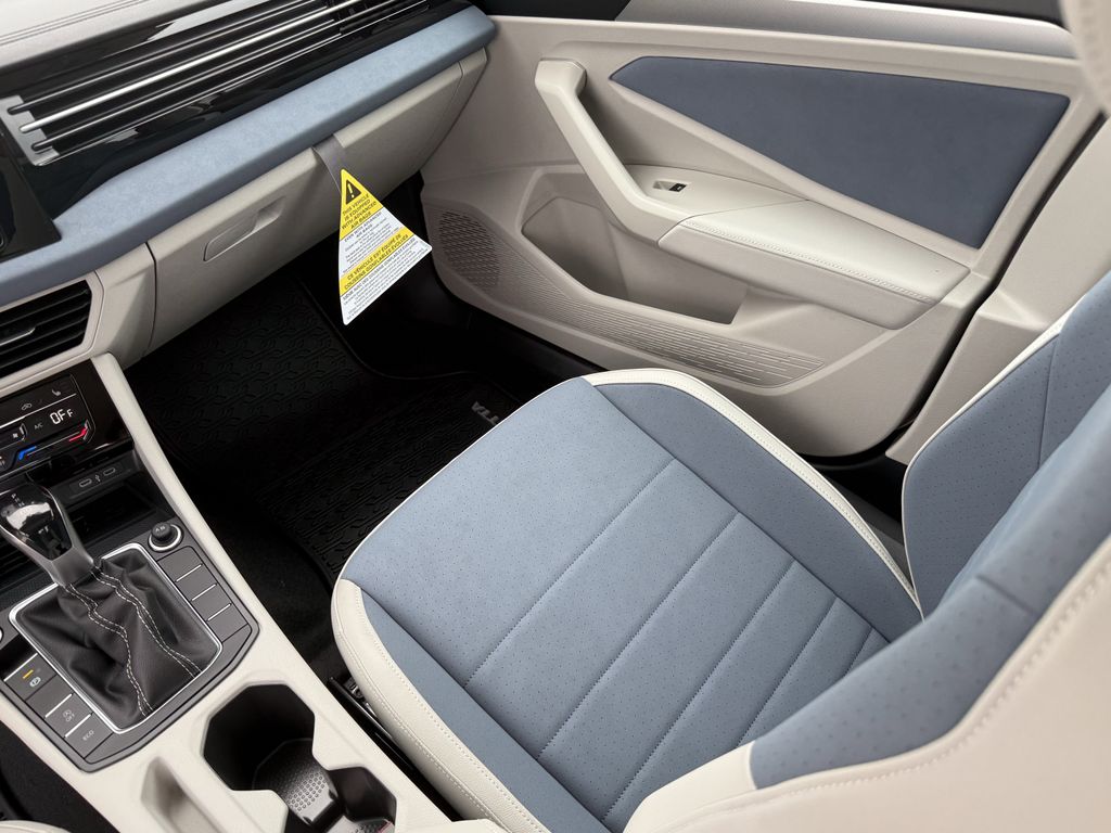 2026 Volkswagen Jetta SE - Photo 27