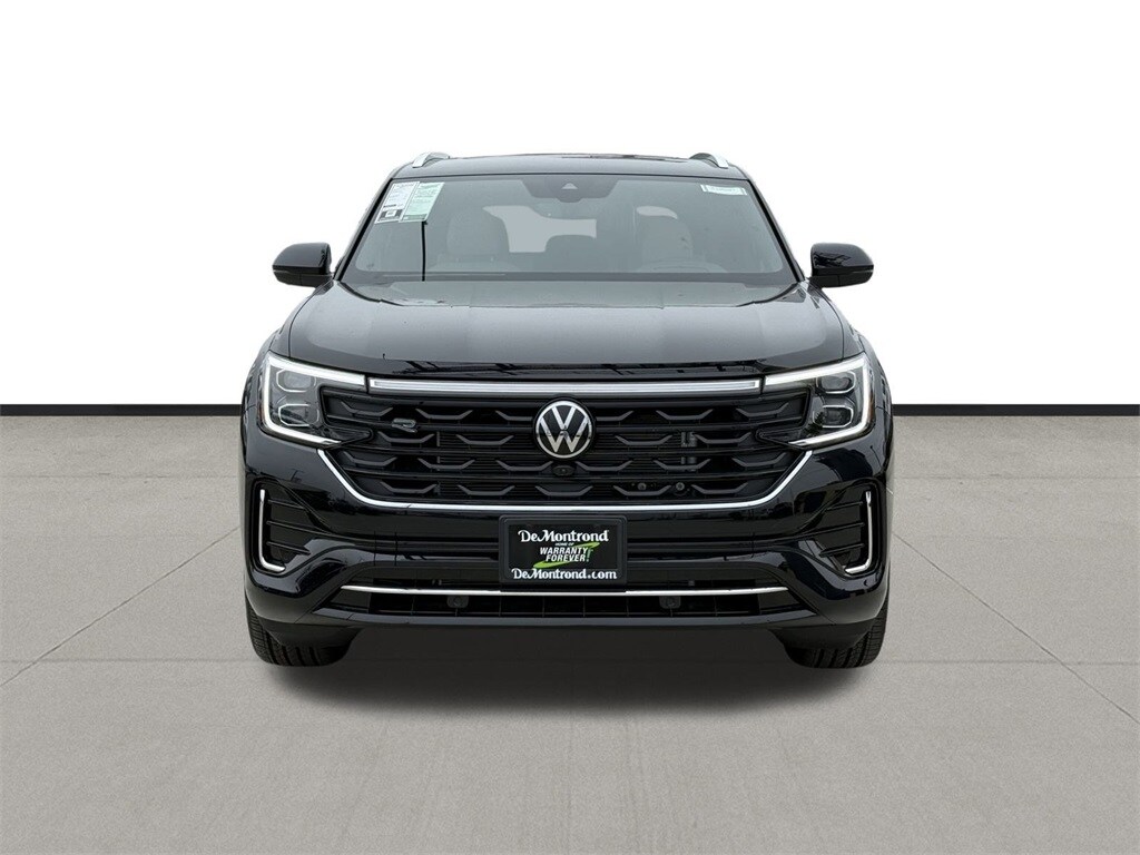 2026 Volkswagen Atlas Cross Sport SEL Premium R-Line photo 2
