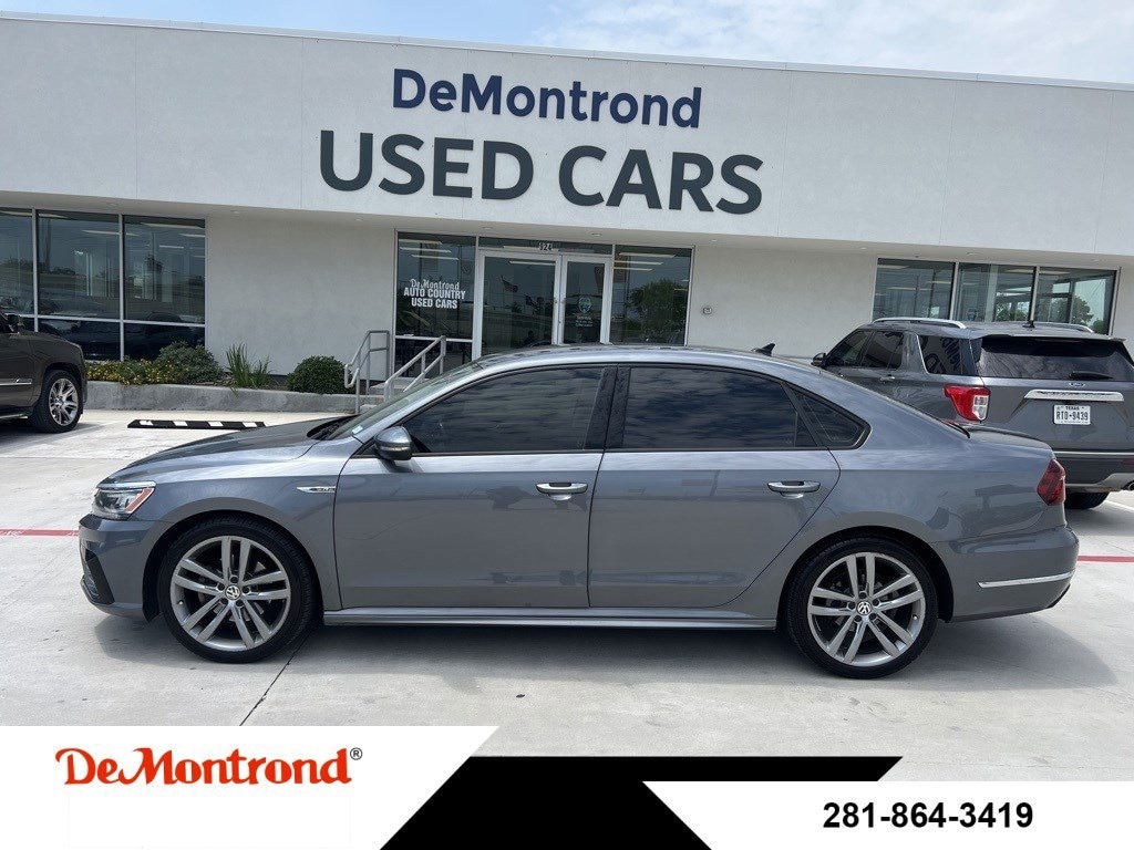 Used 2018 Volkswagen Passat R-Line with VIN 1VWAA7A33JC003930 for sale in Conroe, TX