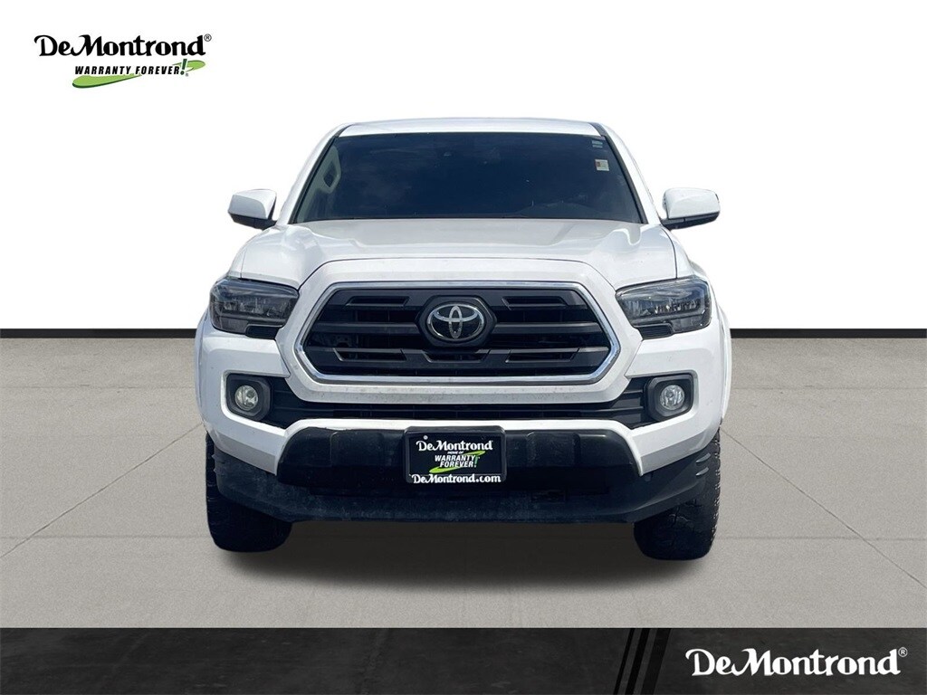 2019 Toyota Tacoma V6 SR5 photo 2