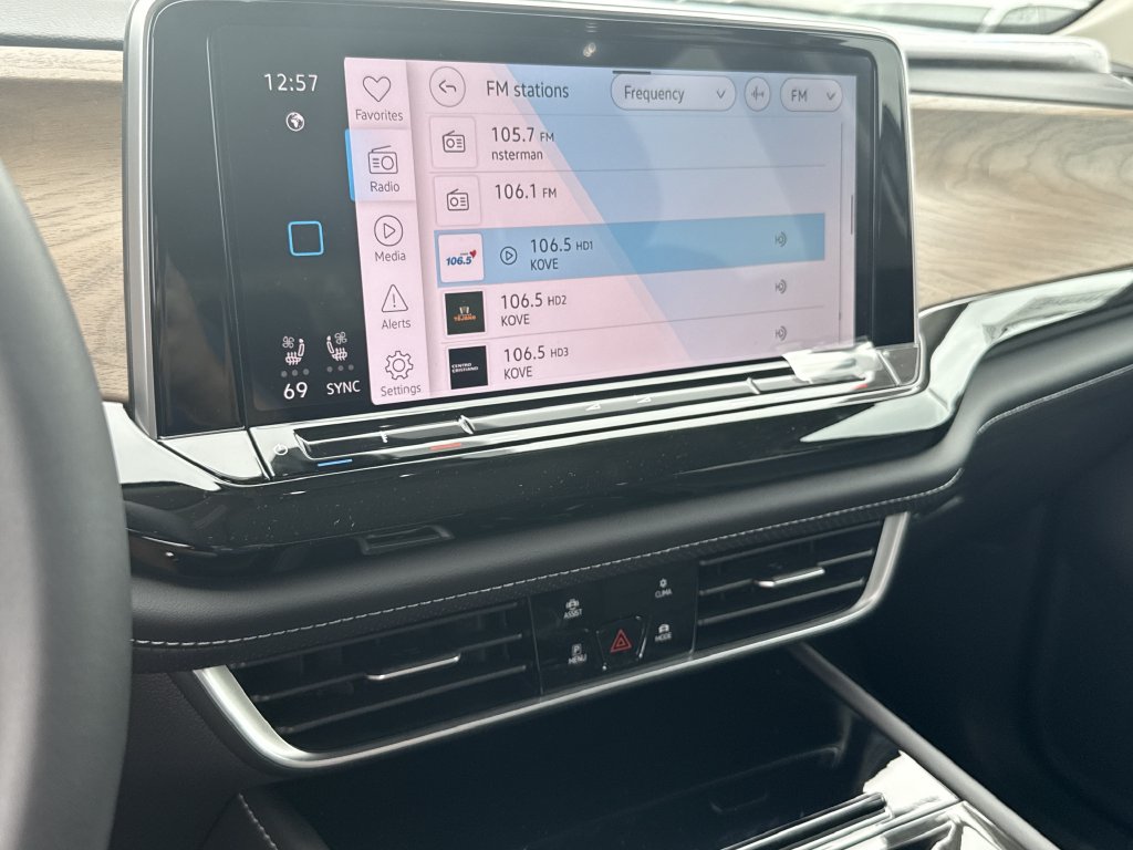 2026 Volkswagen Atlas SE w/Tech - Photo 19