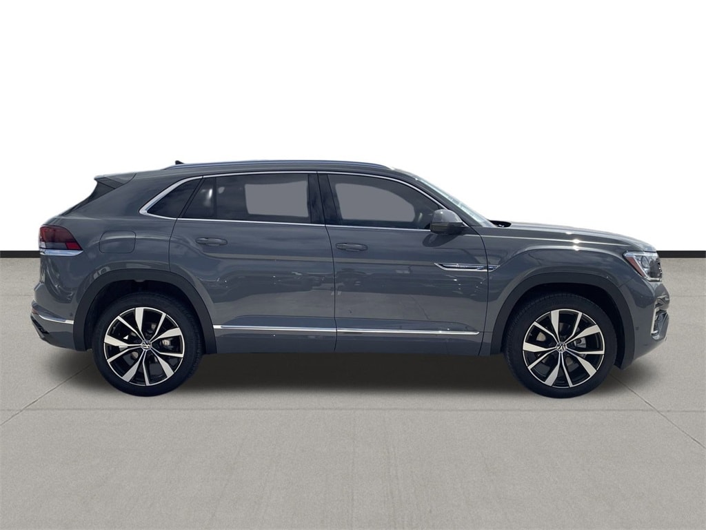 New 2025 Volkswagen Atlas Cross Sport 2.0T SEL Premium R-Line SUV