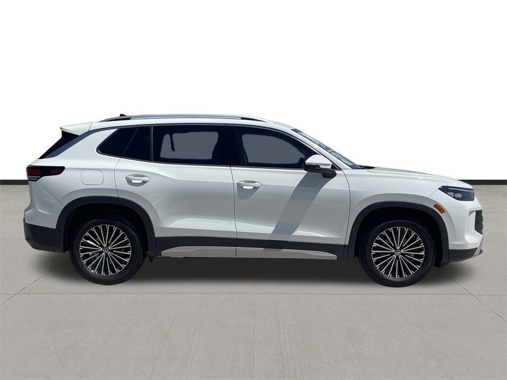 2025 Volkswagen Tiguan S photo 4