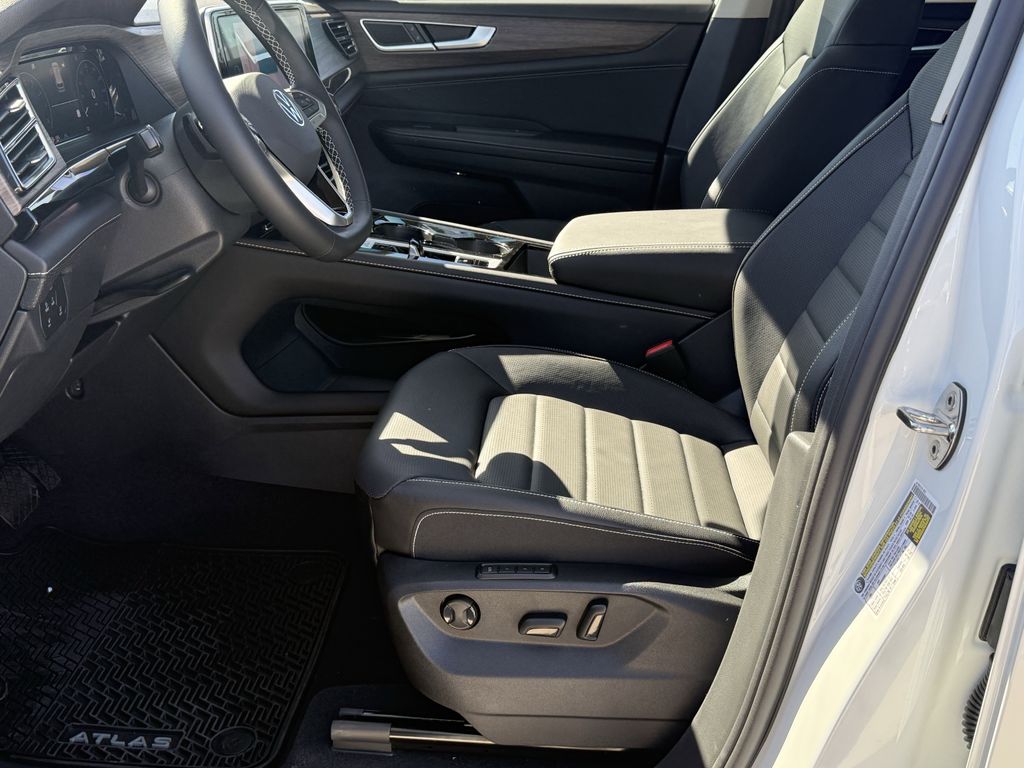 2026 Volkswagen Atlas SEL - Photo 12