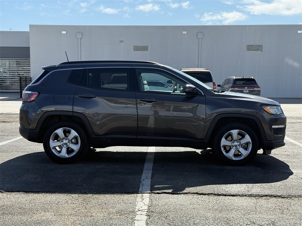 2019 Jeep Compass Latitude photo 4