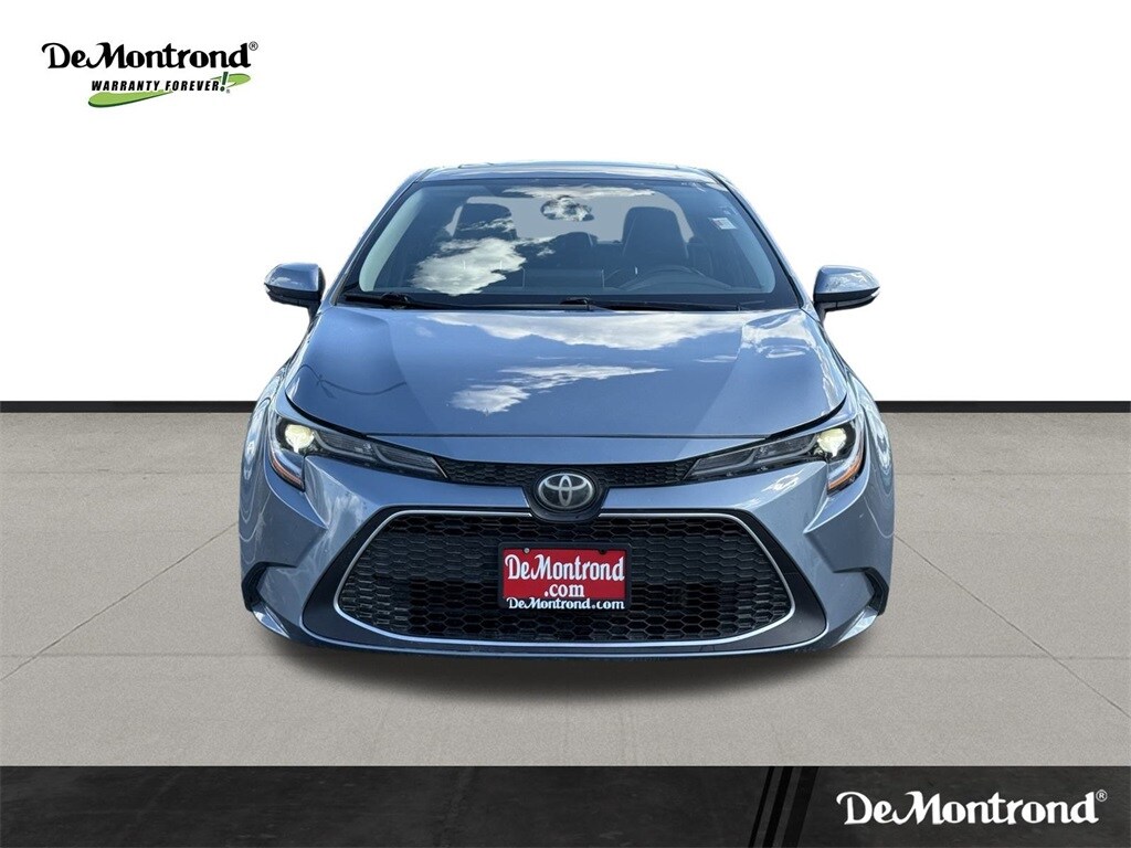 2020 Toyota Corolla XLE photo 2