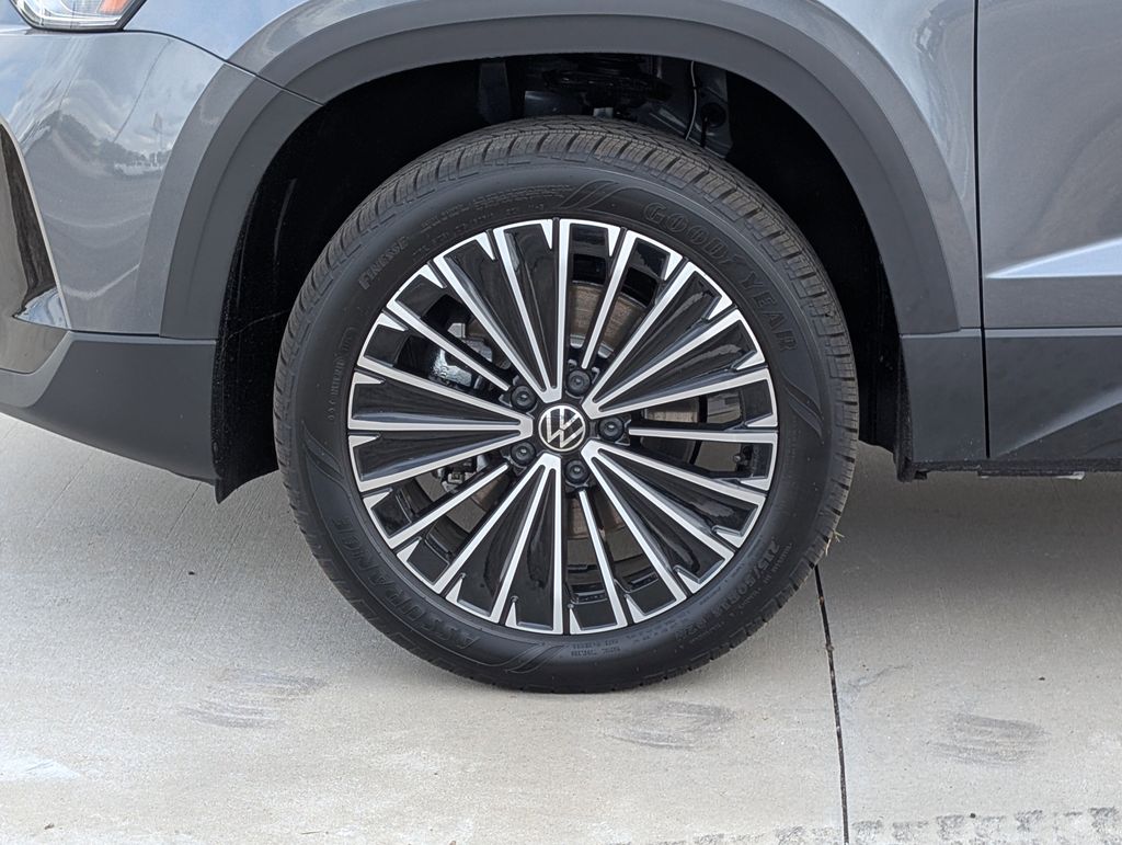 2026 Volkswagen Taos SE - Photo 9