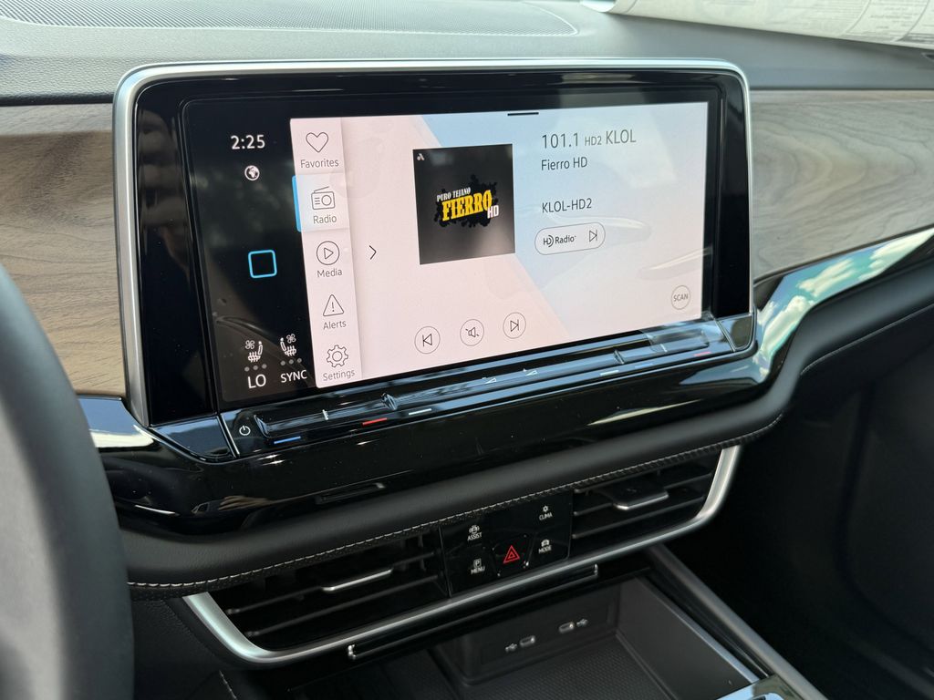2026 Volkswagen Atlas SE w/Tech - Photo 18