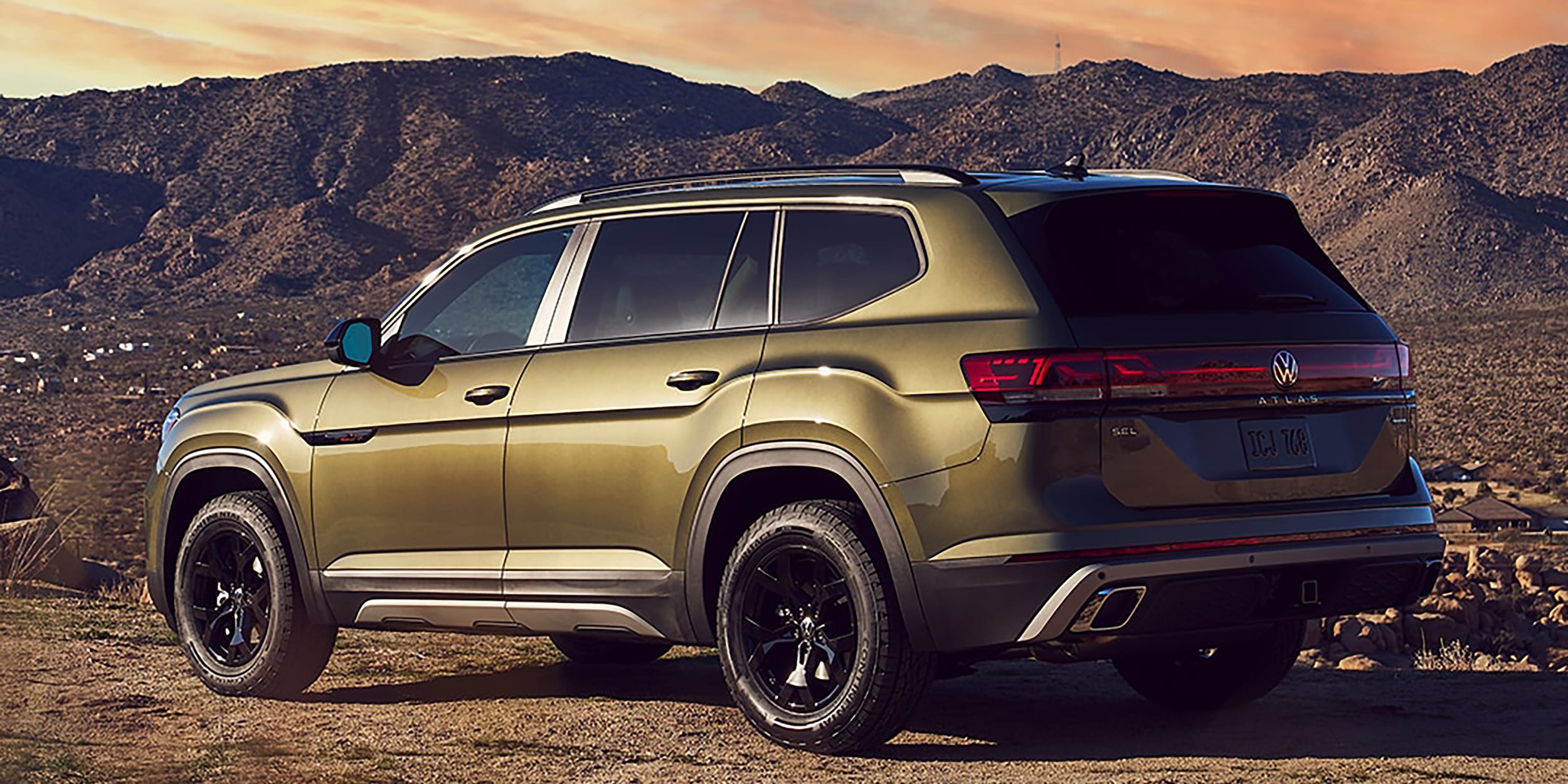 2025-Volkswagen-Atlas-PeakEdition-SUV-L02(1).jpg