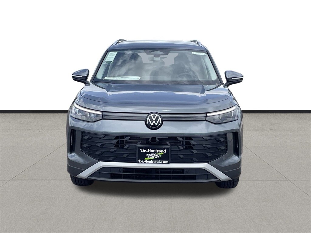 2025 Volkswagen Tiguan S photo 2