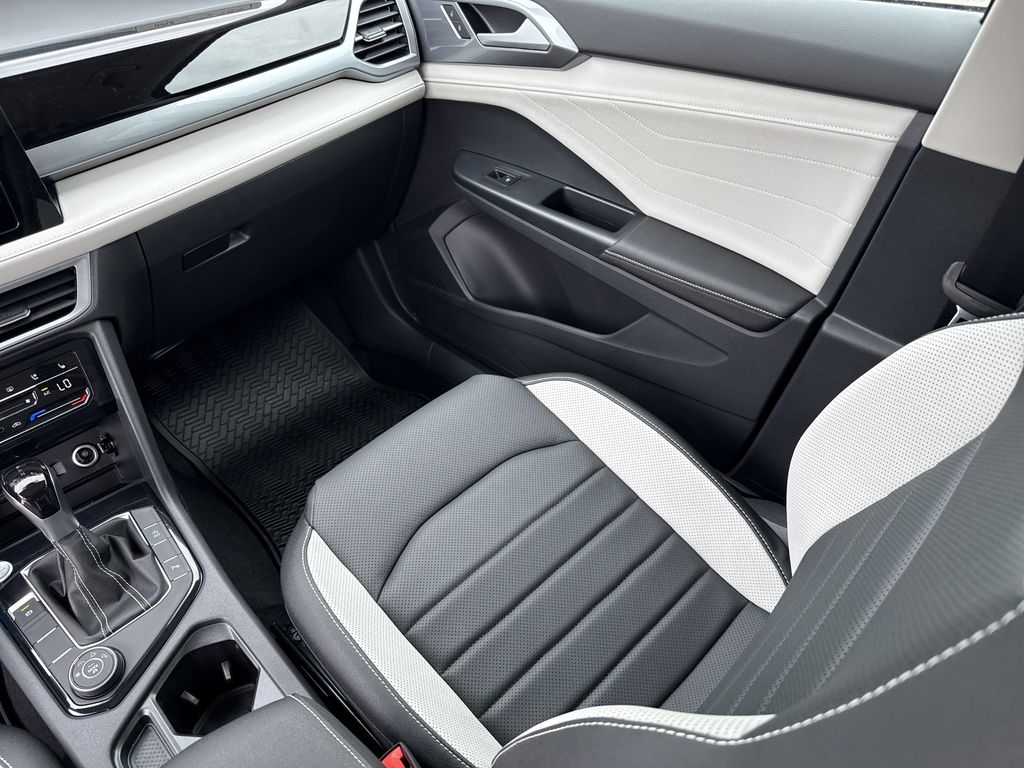 2026 Volkswagen Taos SEL - Photo 27