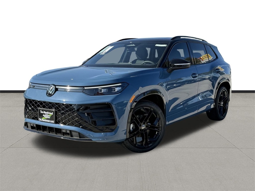 2026 Volkswagen Tiguan SE R-LINE BLACK's photo