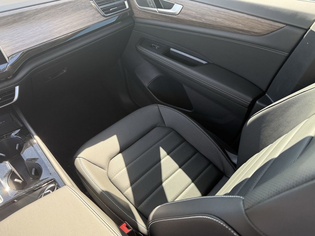 2026 Volkswagen Atlas SEL - Photo 28