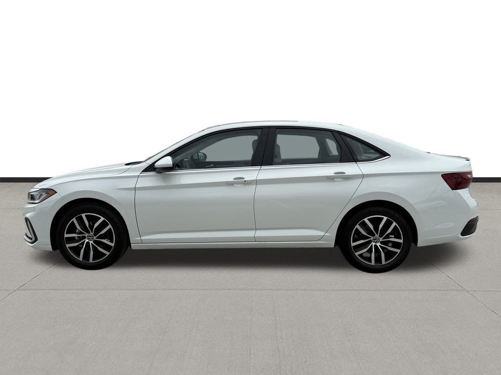 2026 Volkswagen Jetta SE - Photo 8