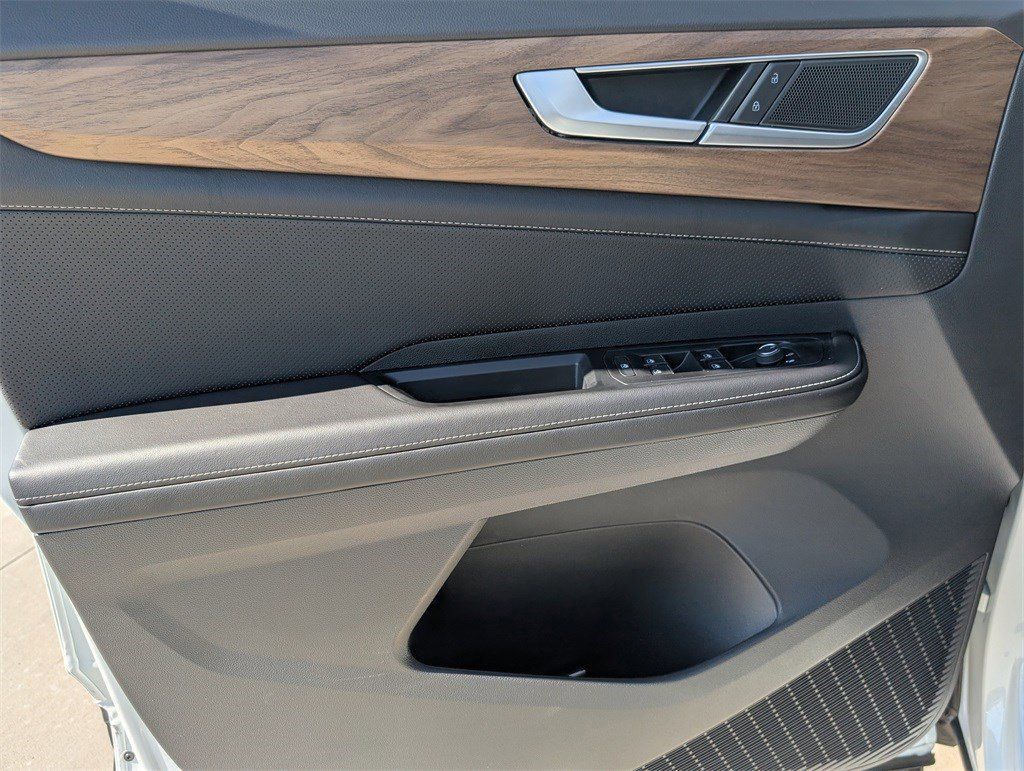 2026 Volkswagen Atlas SE - Photo 10