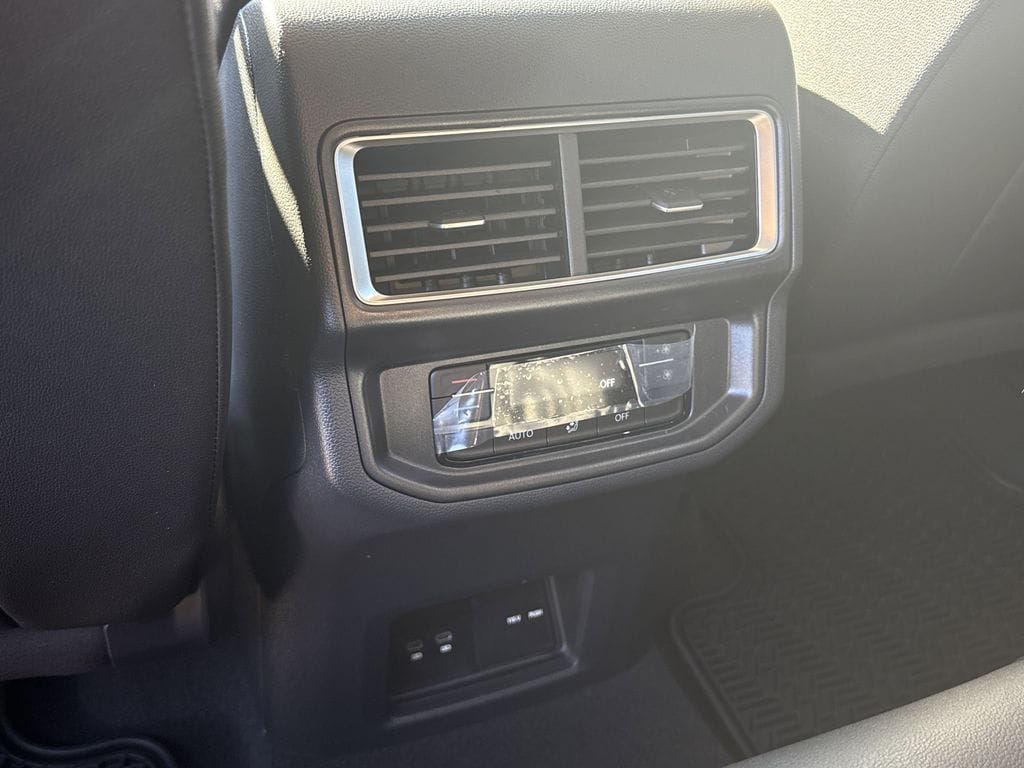 2026 Volkswagen Atlas SE w/Tech - Photo 24