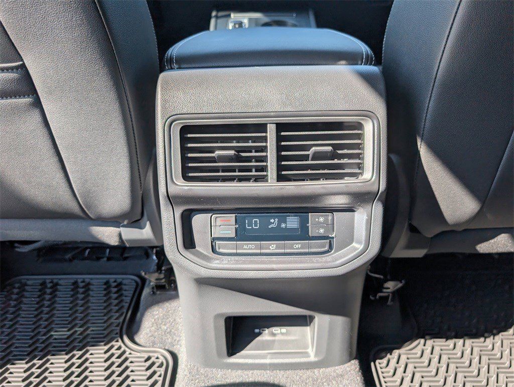 2026 Volkswagen Atlas SE - Photo 26
