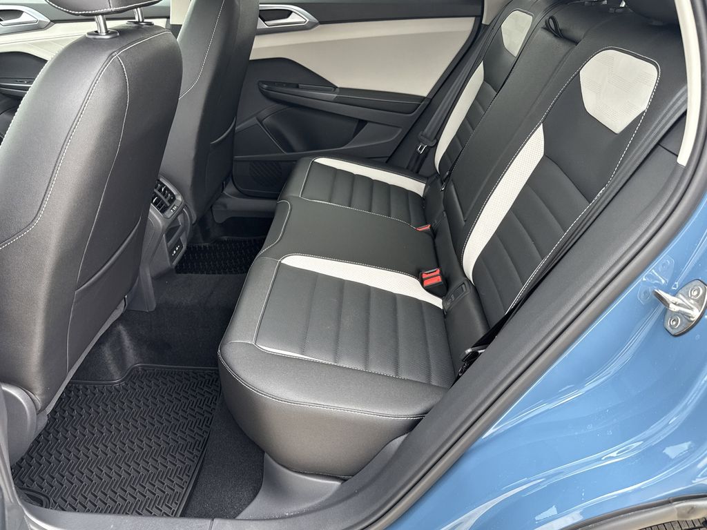 2026 Volkswagen Taos SEL - Photo 24