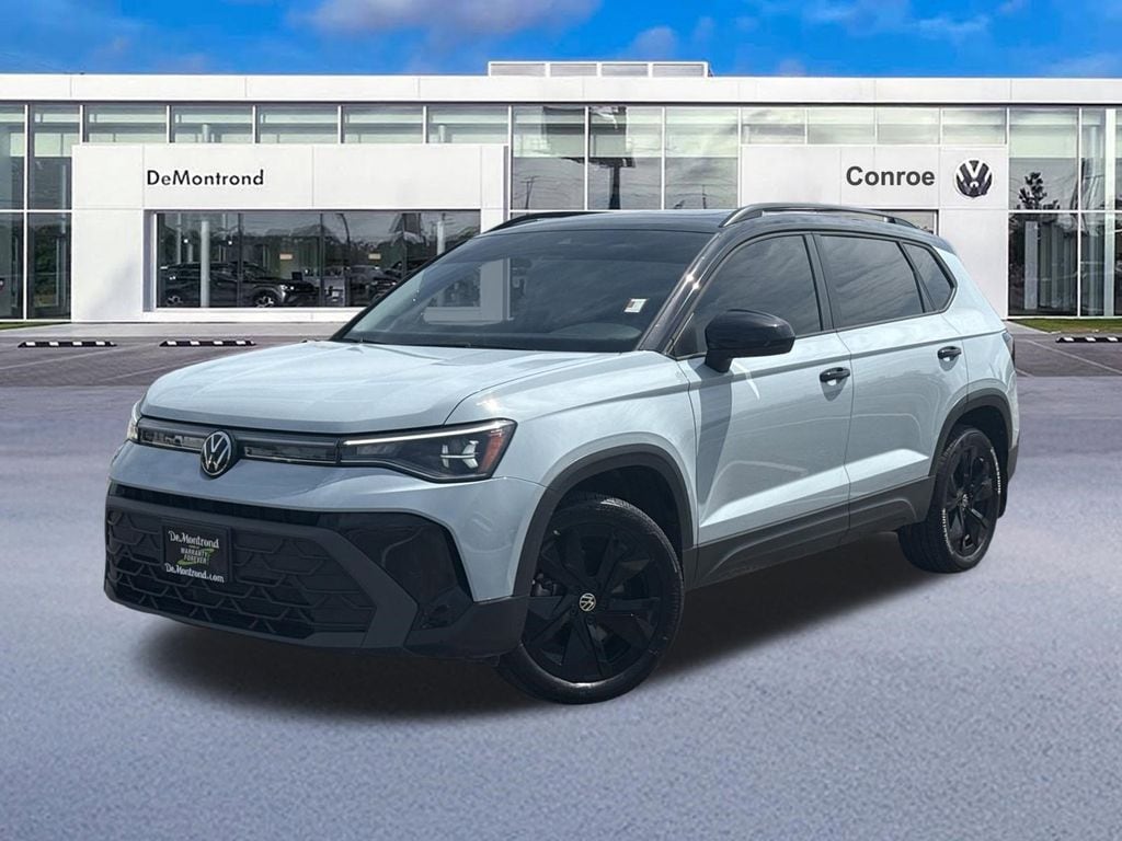 2025 Volkswagen Taos 1.5T SE Black's photo