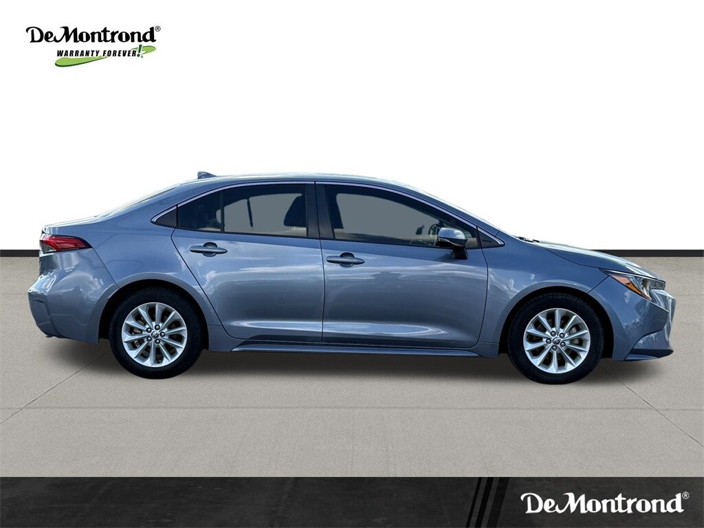 2020 Toyota Corolla XLE photo 4