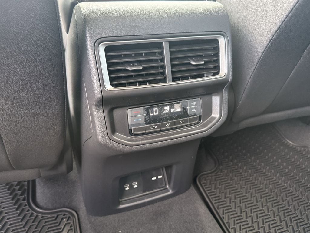 2026 Volkswagen Atlas SE w/Tech - Photo 25