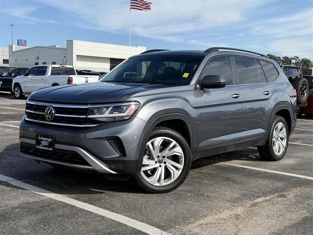2022 Volkswagen Atlas SE w/Tech's photo