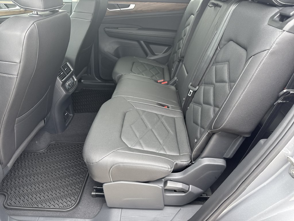 2026 Volkswagen Atlas SE w/Tech - Photo 23