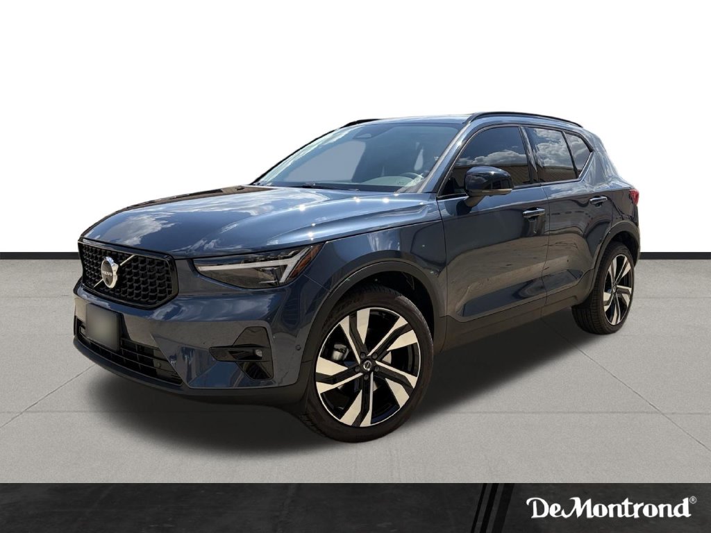 2026 Volvo XC40 B5 Plus AWD SUV