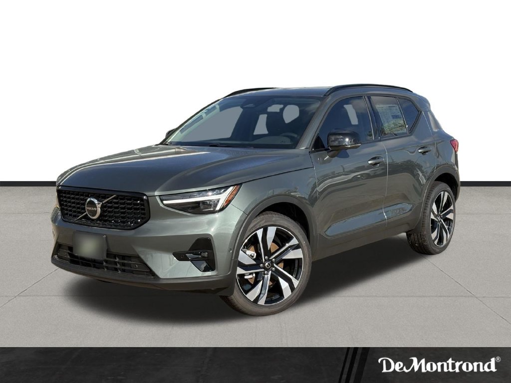 2026 Volvo XC40 B5 Plus AWD SUV