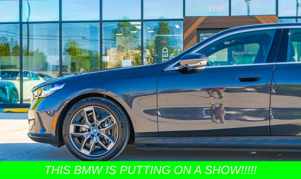 2025 BMW i5 40 - Photo 17