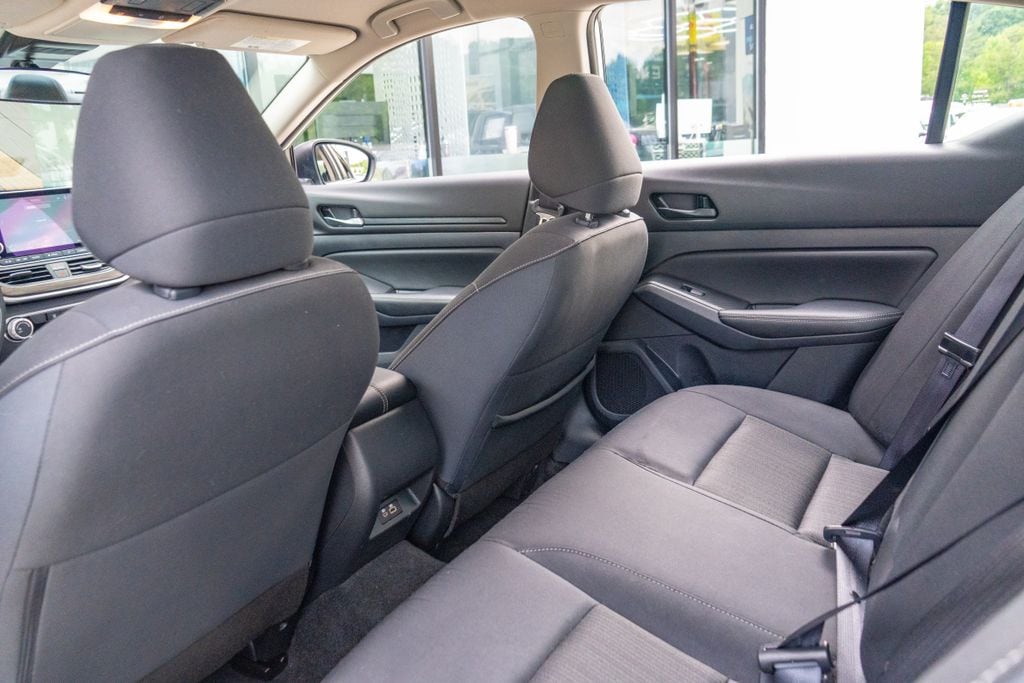 2025 Nissan Altima SV - Photo 40