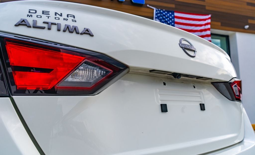 2025 Nissan Altima SV - Photo 20