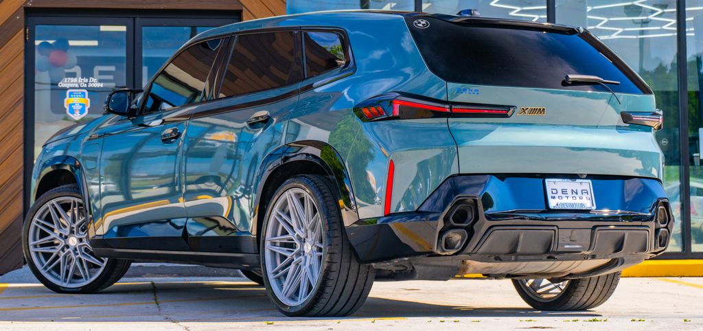 2023 BMW XM Base - Photo 18