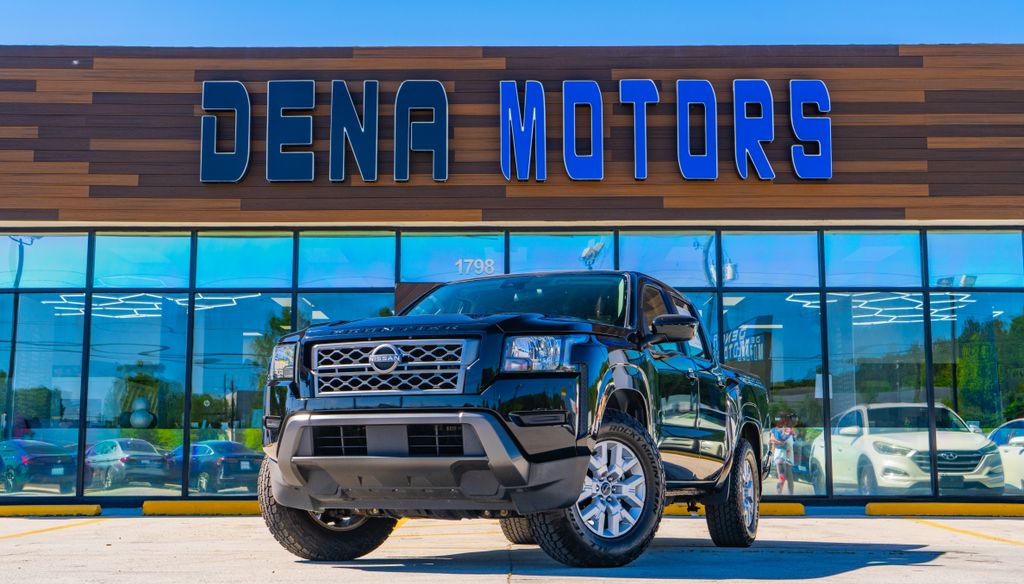 2022 Nissan Frontier SV Crew Cab 4X2 SWB's photo